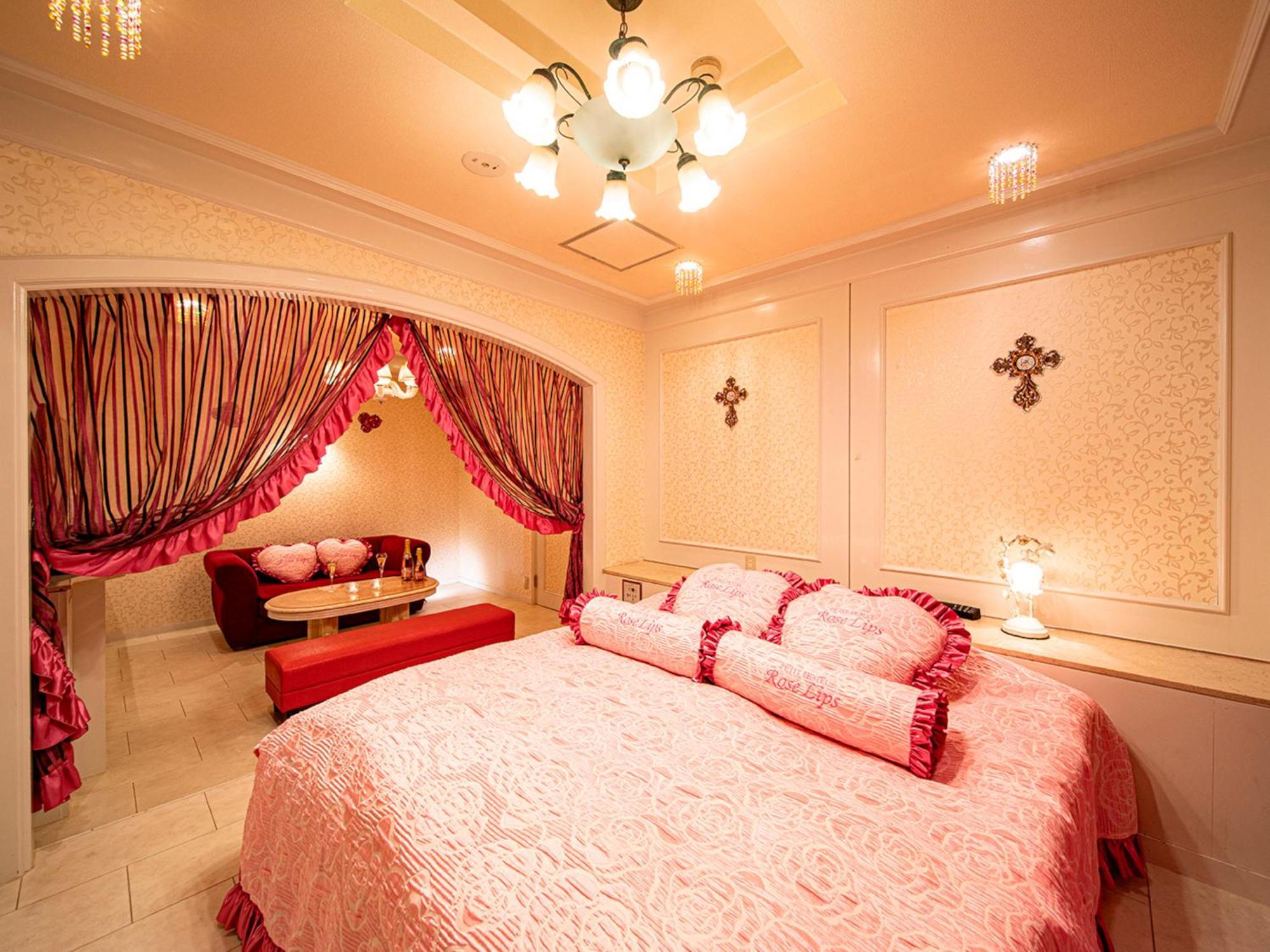 Roselips Tsuruhashi ローズリップス鶴橋 Otel Osaka Dış mekan fotoğraf