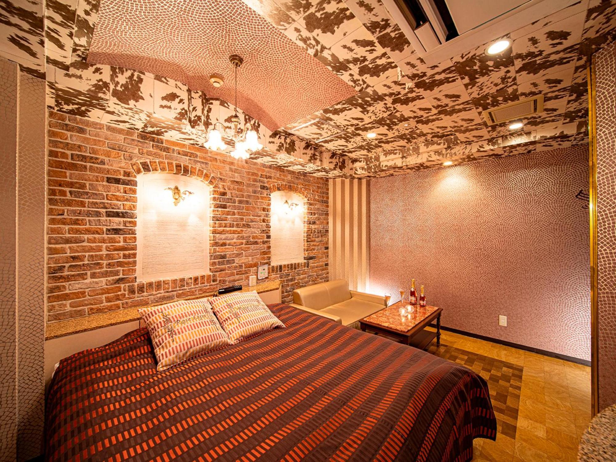 Roselips Tsuruhashi ローズリップス鶴橋 Otel Osaka Dış mekan fotoğraf